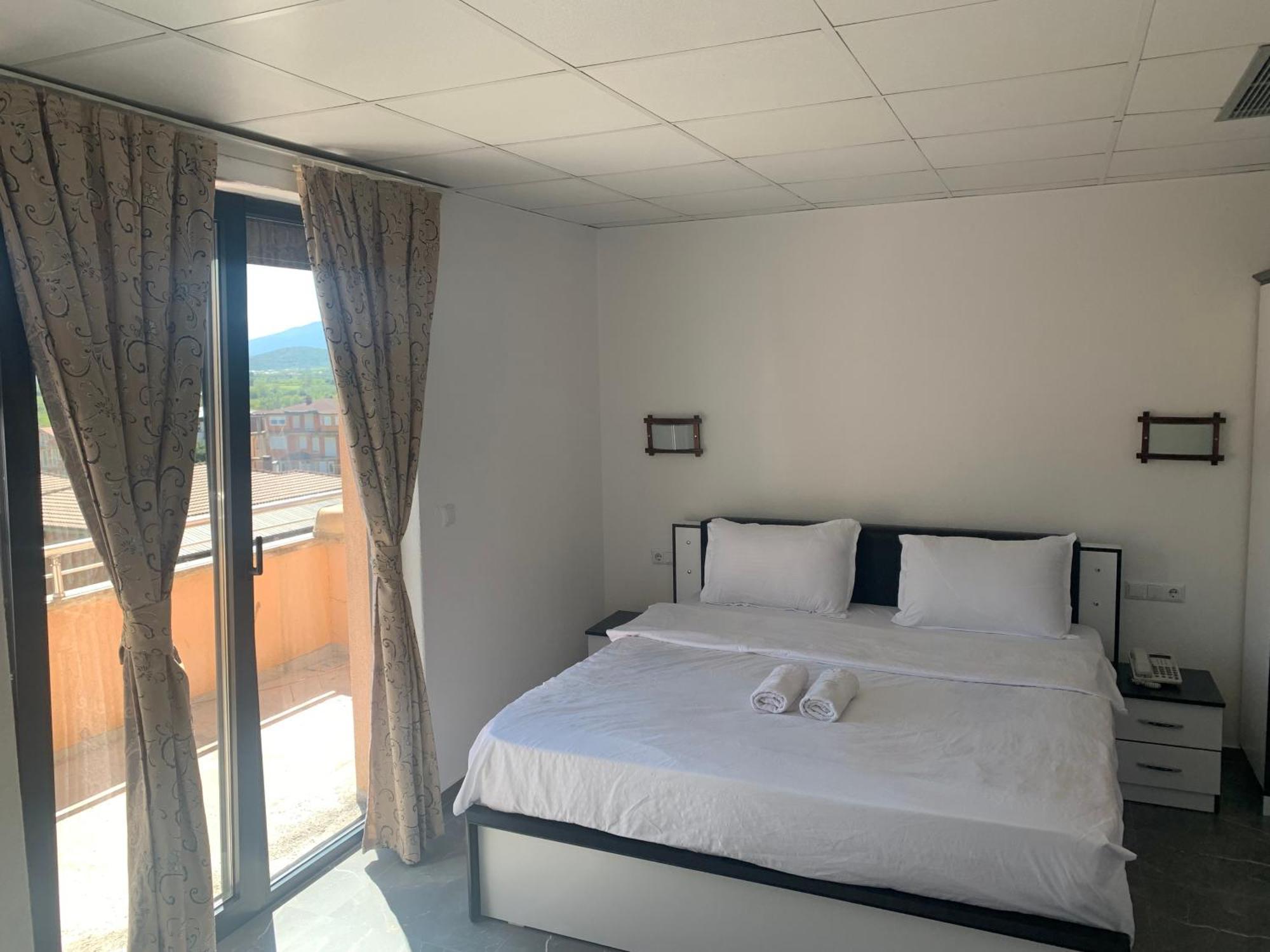 Hotel Albatros Prizren Kültér fotó