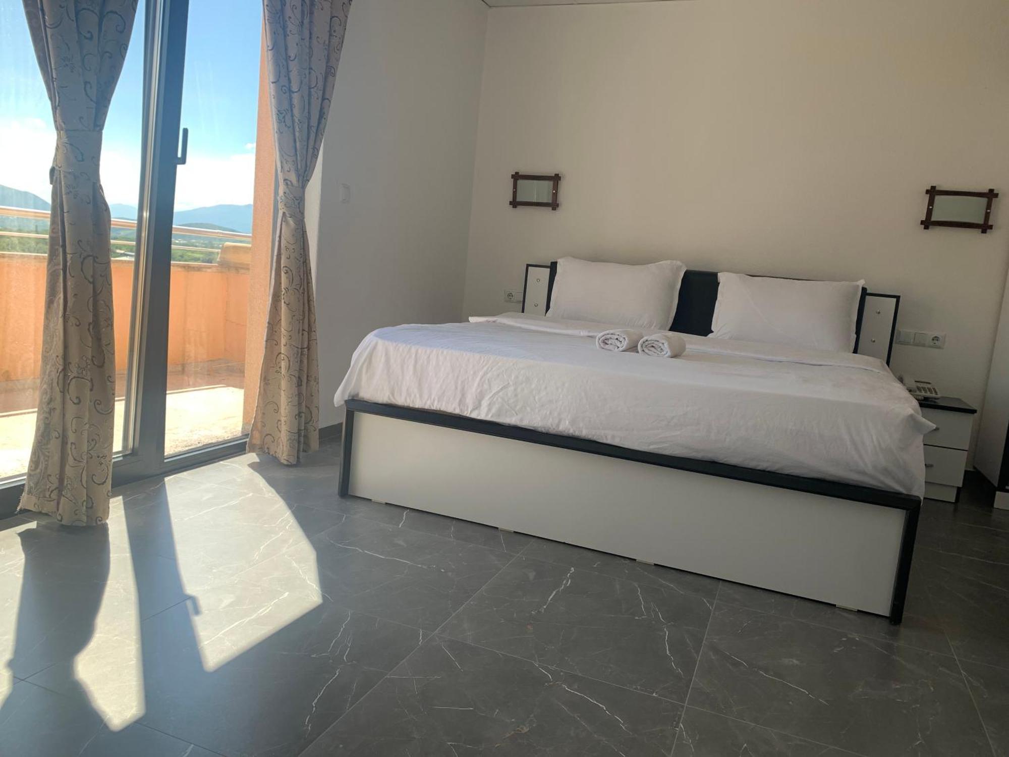 Hotel Albatros Prizren Kültér fotó