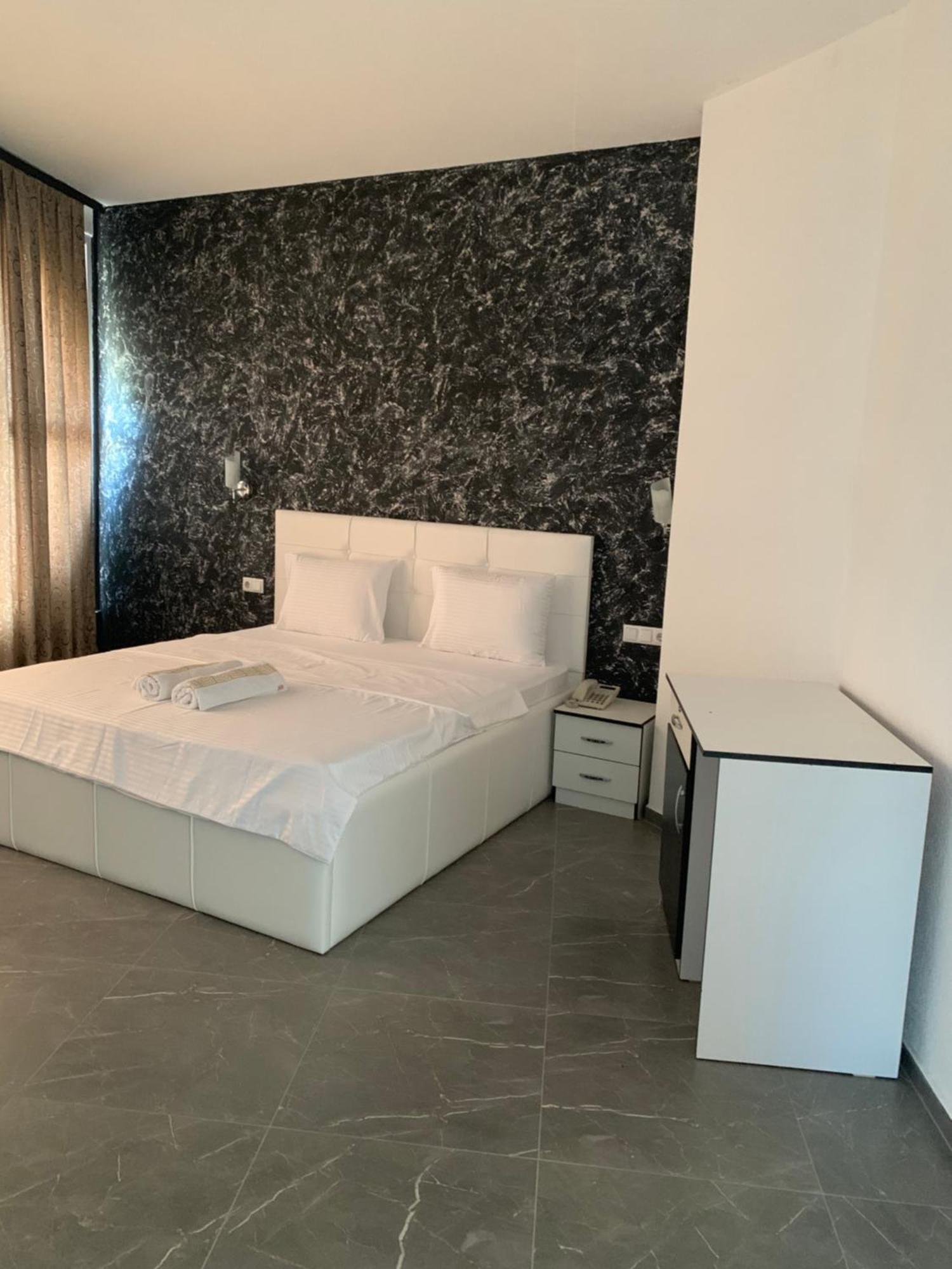 Hotel Albatros Prizren Kültér fotó